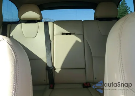 2016 Volvo Xc60 T5 Premier z USA, uszkodzony, nr VIN YV440MDK9G2853853